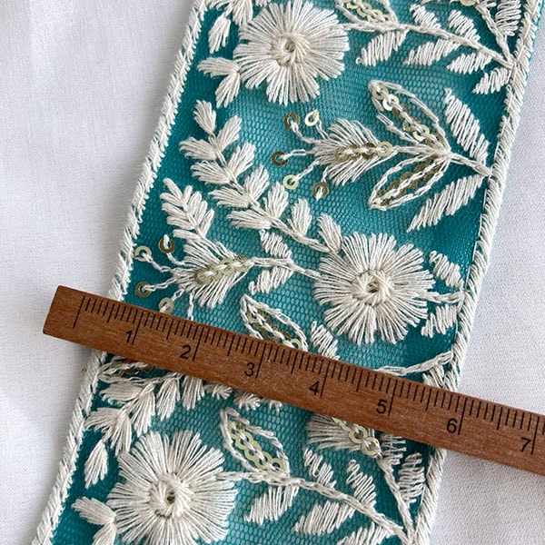 オリジナルのインド刺繍リボンを多数取り揃えています。浅草橋ワール