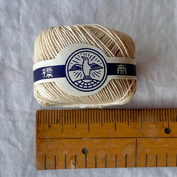 デットストック品 ばら売り 絹糸 アンティーク手芸用品 シルク糸玉 刺繍糸 刺し子 刺繍ブローチ 営業日即日発送