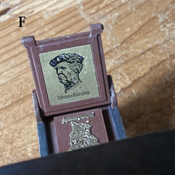 現役でももちろん使えるアンティークのPlaymeスペインの鉛筆削りです