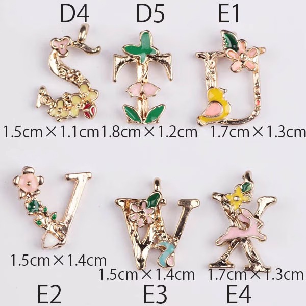 <バラ売り> メタルゴールドアルファベットイニシャルキーチャームパーツ アクスタポーチ タグリング  簡単ぬい服ドレスハンドメイド用リボン 推しぬい材料 推し活  営業日即日発送 [ワールデザインbistarai]