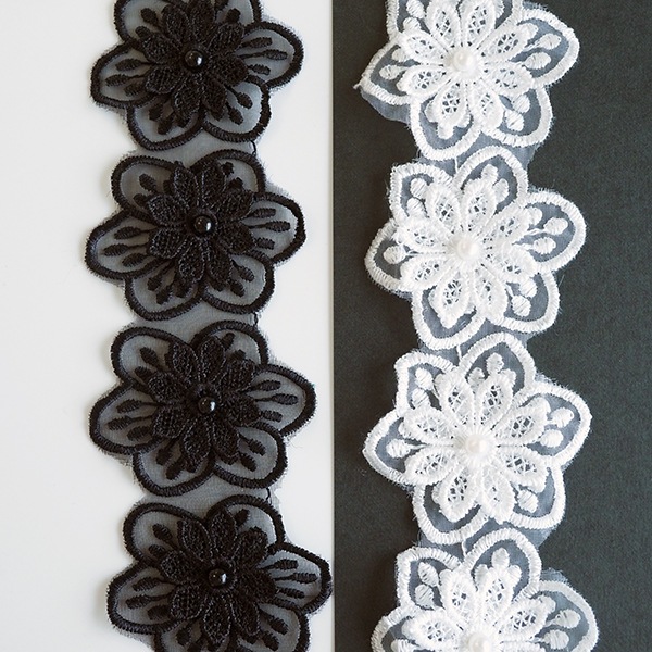約5cm×6cm幅 パール付きレースリボン シフォンリボン オーガンジーフラワーモチーフレース シューズチャームパーツ ぬい活 バックチャーム リボンチャーム キンブレリボン 量産系地雷系アクセサリー ケミカルレース和装 髪飾り ヘッドドレス 営業日即日発送 