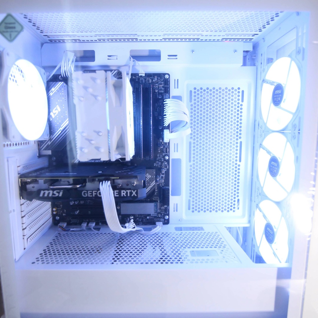 【すぐに使える!GAMEMAN OM-15】ゲーミングデスクトップPCセット【Core Ultra7 265F/RTX 5070搭載】