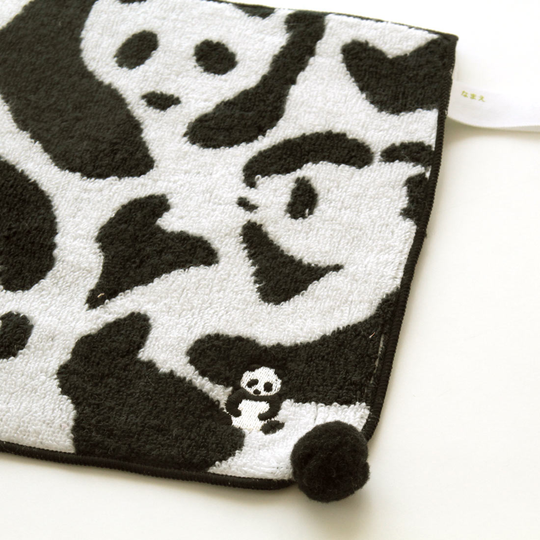 スワトウ刺繍　ハンカチ　パンダ 楽天市場】刺繍タオルハンカチ パンダ 25cm×25cm 《四川 / 中国