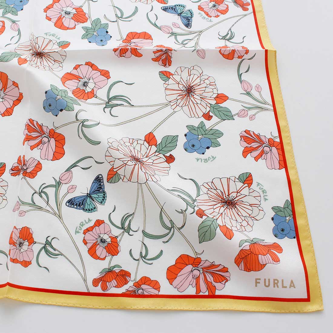フルラ 綿シルク 大判プリントハンカチ 0001 アイボリー 【FURLA