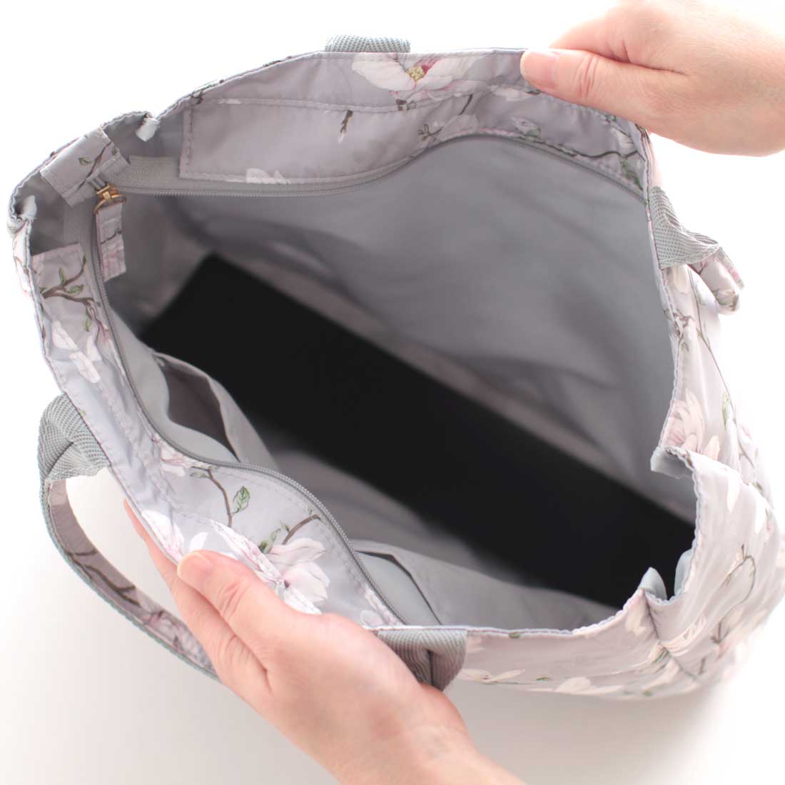 ウェッジウッド A4横長トートバッグ Magnolia マグノリア グレー