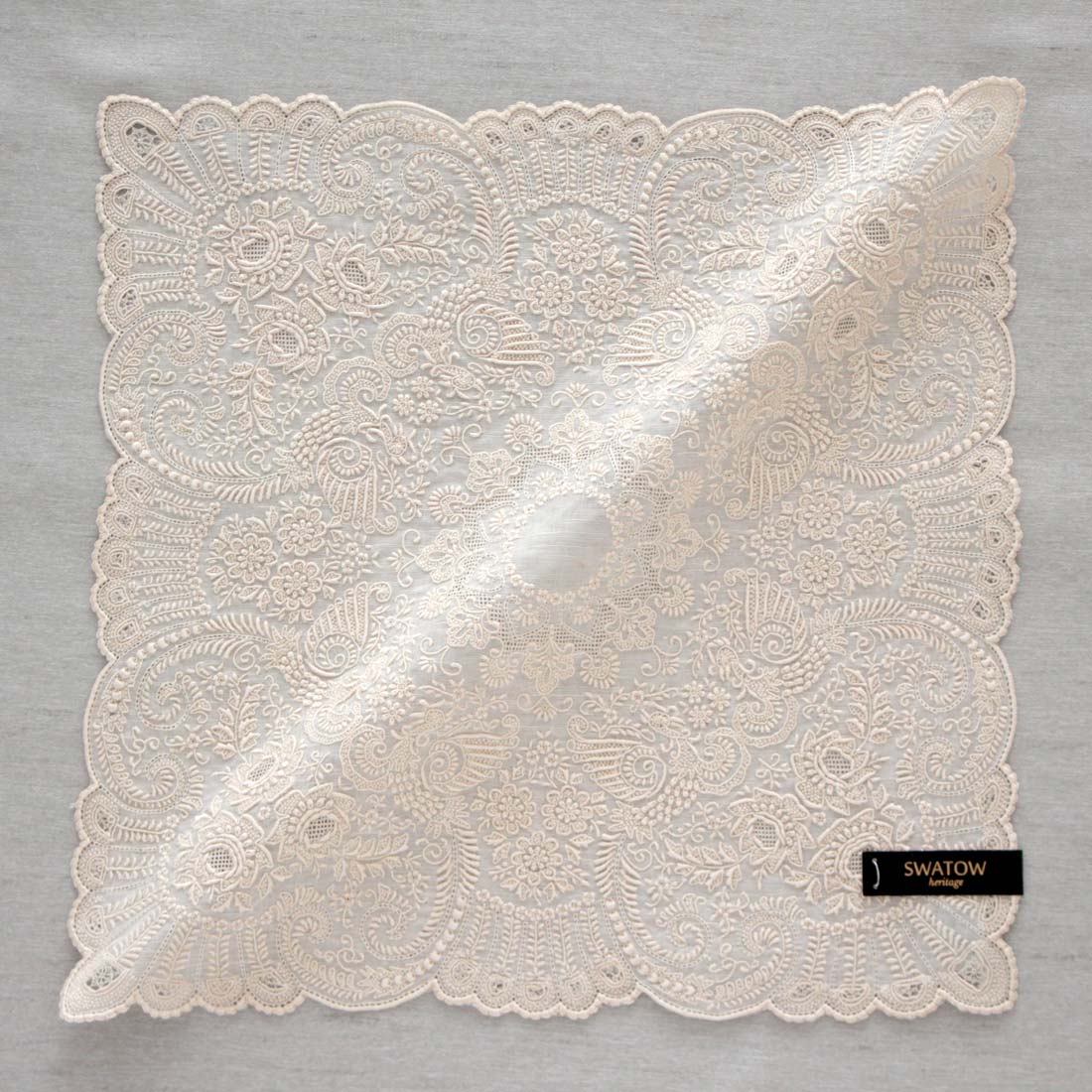 送料無料】汕頭手刺繍 ハンカチ 八人衆 蔡燕郷 | レディース,スワトウ