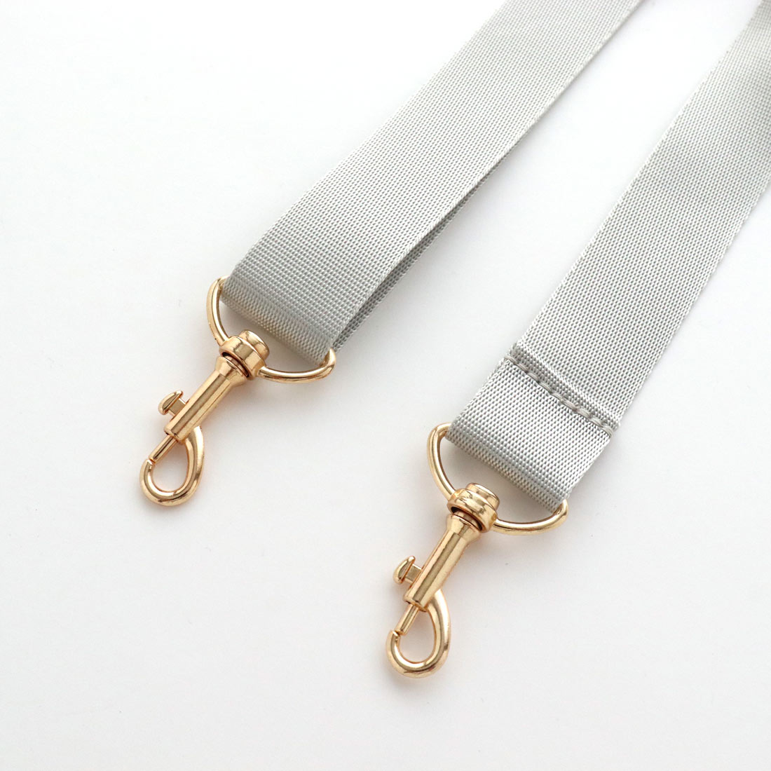 ポケットプラス ふわふわショルダーストラップ（キルティング） ライト