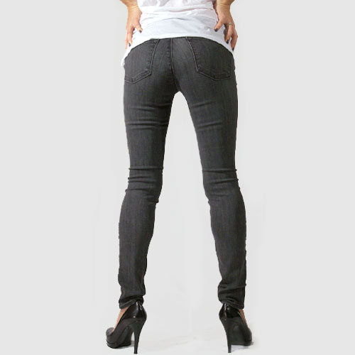 J Brand（ジェイブランド・ジェーブランド） 811 Mid-Rise Skinny Jax スキニーデニム