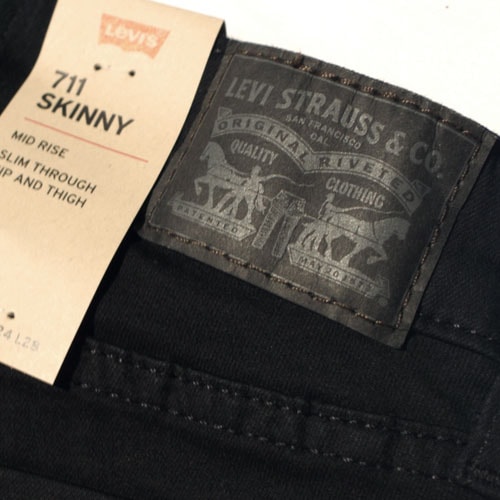 Levi's (リーバイス) 711 SKINNY Soft Black ブラックスキニー