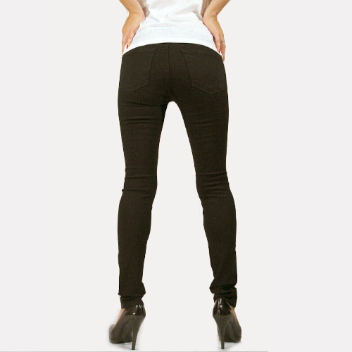 J Brand（ジェイブランド・ジェーブランド）811 PHOTO READY MID-RISE SKINNY LEG Vanity ブラックスキニー