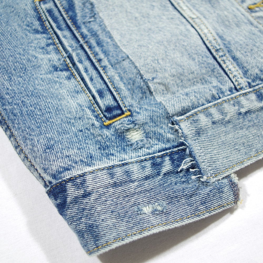 Levi's Premium (リーバイスプレミアム)90S TRUCKER REPAIRED Mega Vibe デニムジャケット