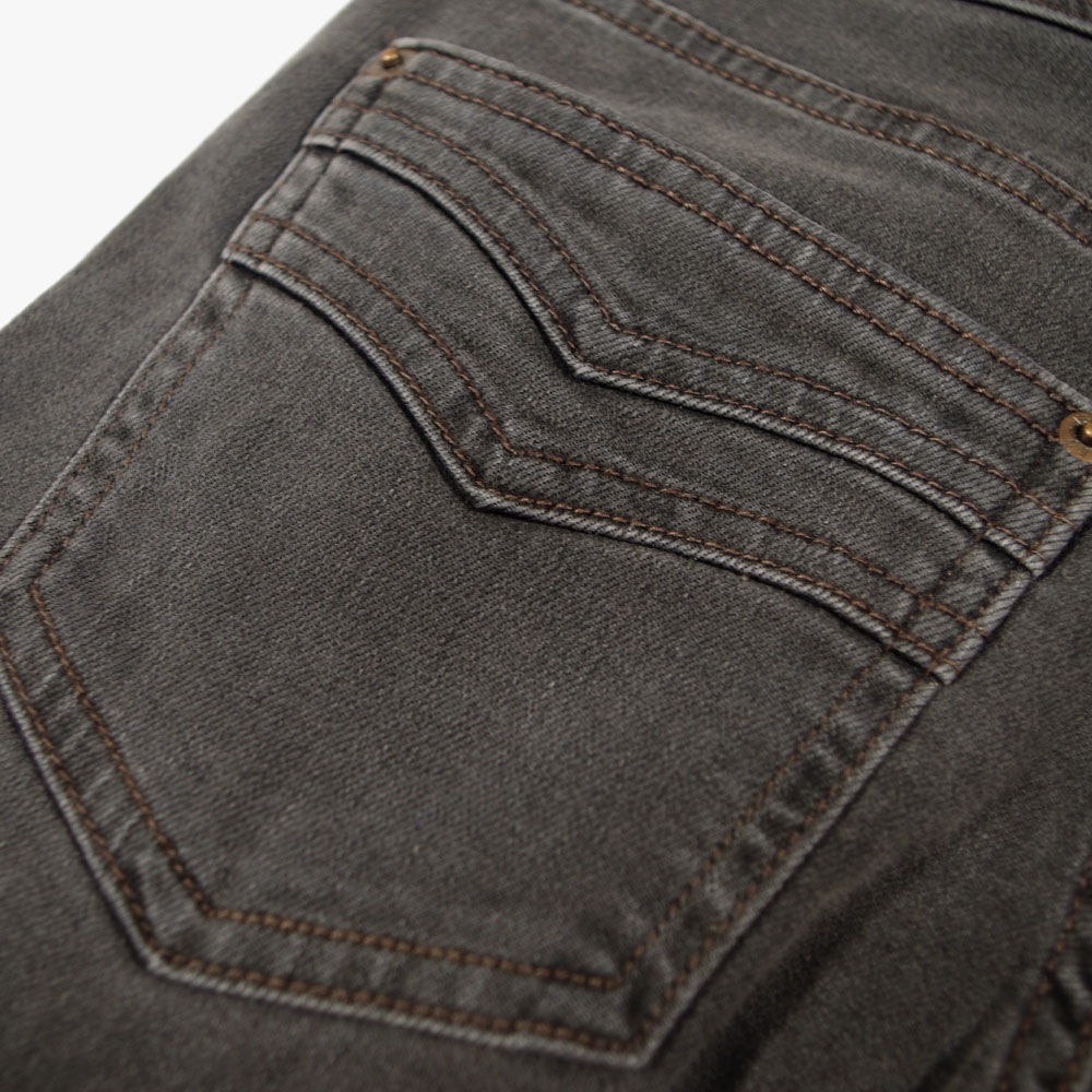 Levi's（リーバイス） 726 Retro High Rise Flare Lava Rock フレアデニム