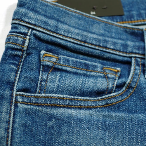 J Brand （ジェイブランド・ジェーブランド） SADEY MID RISE SLIM STRAIGHT Love Sick ストレートデニム