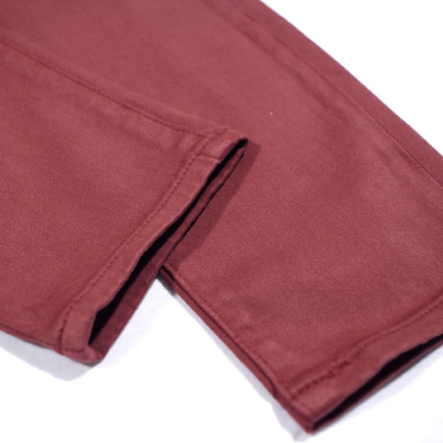 J Brand （ジェイブランド・ジェーブランド） 485 Mid-Rise Super Skinny Madame スキニーパンツ