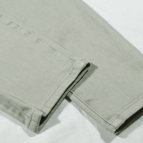 J Brand （ジェイブランド・ジェーブランド） 835 MID RISE CROP SKINNY Misted スキニーデニム