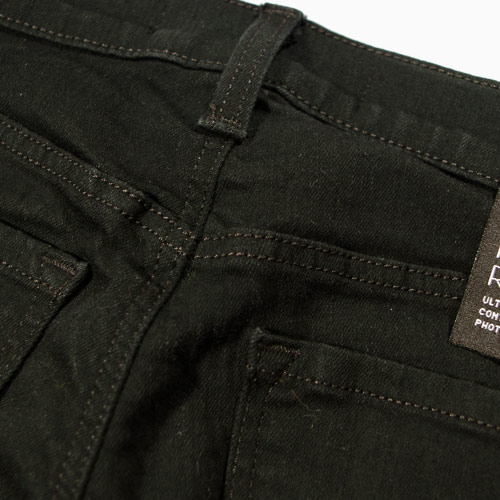 J Brand （ジェイブランド・ジェーブランド） 835 MID RISE CROP SKINNY Vanity ブラックスキニー