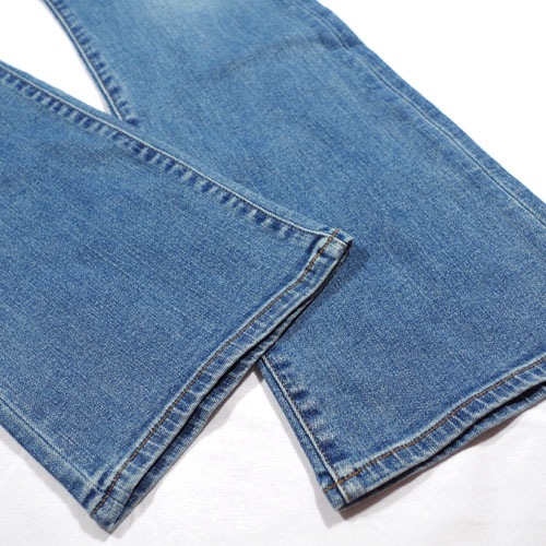 J Brand （ジェイブランド・ジェーブランド） SALLIE MID RISE BOOT CUT Chorus ブーツカットデニム