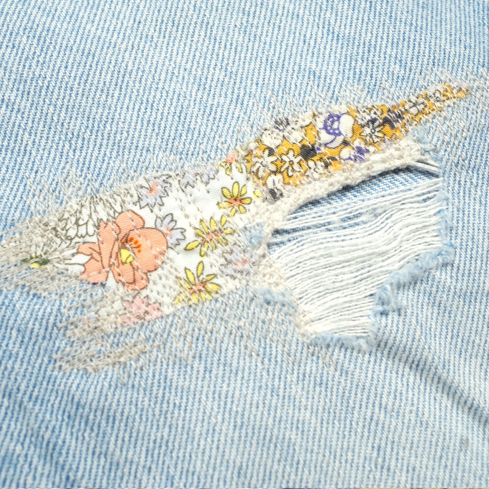 Levi's （リーバイス） 「150th Anniversary」 501 ORIGINAL Light indigo Destructed ダメージストレート