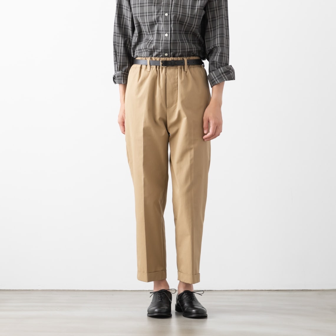 nicholson ＆ nicholson ニコルソン アンド ニコルソン ギャバ センタープレス パンツ