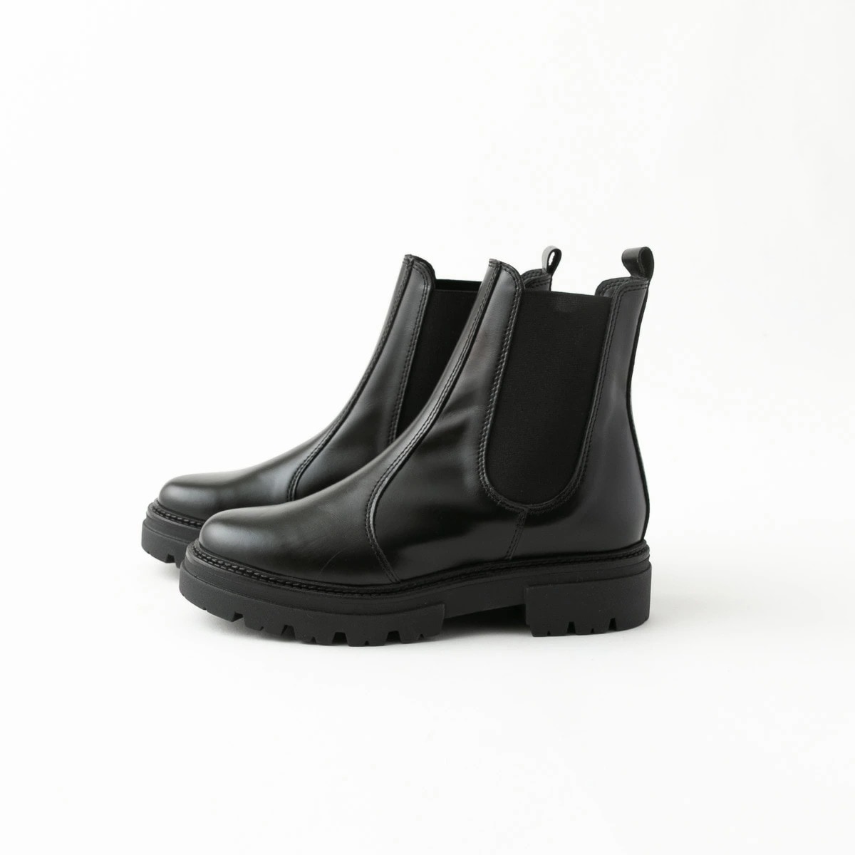 エネス　ブーツ　ENNSS ほぼ新品　ショートブーツ　レディース　靴　黒 eness ブーツ 「ENESS/エネス」サイドゴアブーツ レディース