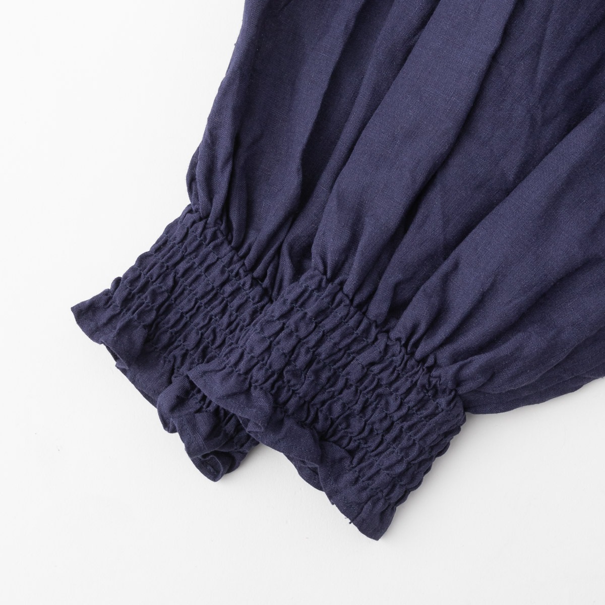 UNIVERSAL TISSU ユニヴァーサルティシュ フレンチリネン バンドカラー ブラウス 4色 UT241BL045