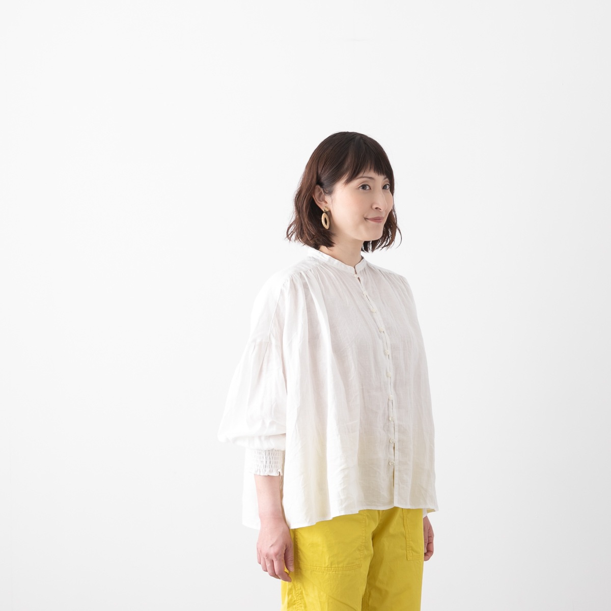 UNIVERSAL TISSU ユニヴァーサルティシュ フレンチリネン バンドカラー ブラウス 4色 UT241BL045