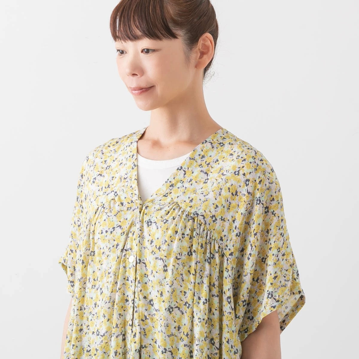 TRAVAIL MANUEL トラバイユ マニュアル フラワー プリント フレンチ ギャザー ブラウス 2色 3013-52