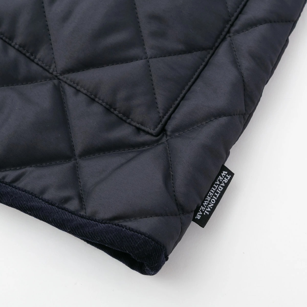 Traditional Weatherwear トラディショナルウェザーウェア ノーカラー キルティング ジャケット アークリー ミドル ARKLEY MIDDLE 2色 L252APQCO0482AA