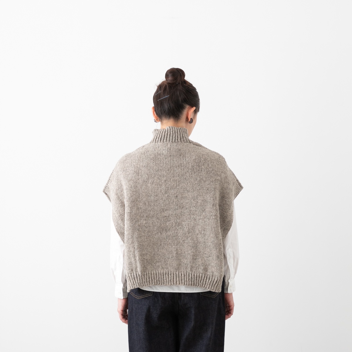 北欧暮らしの道具店 utilite ユティリテ ニットベスト　グレージュ utilite / ユティリテ / ペルーニットベスト - 北欧、暮らしの道具店