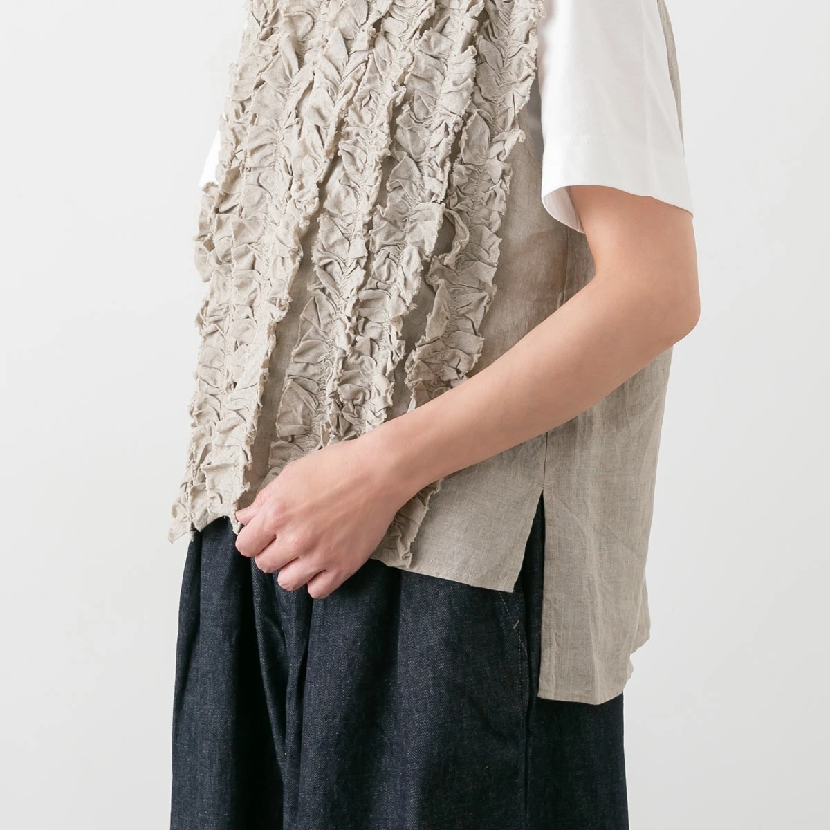 UNIVERSAL TISSU ユニヴァーサルティシュ フレンチリネン スリーブレス
