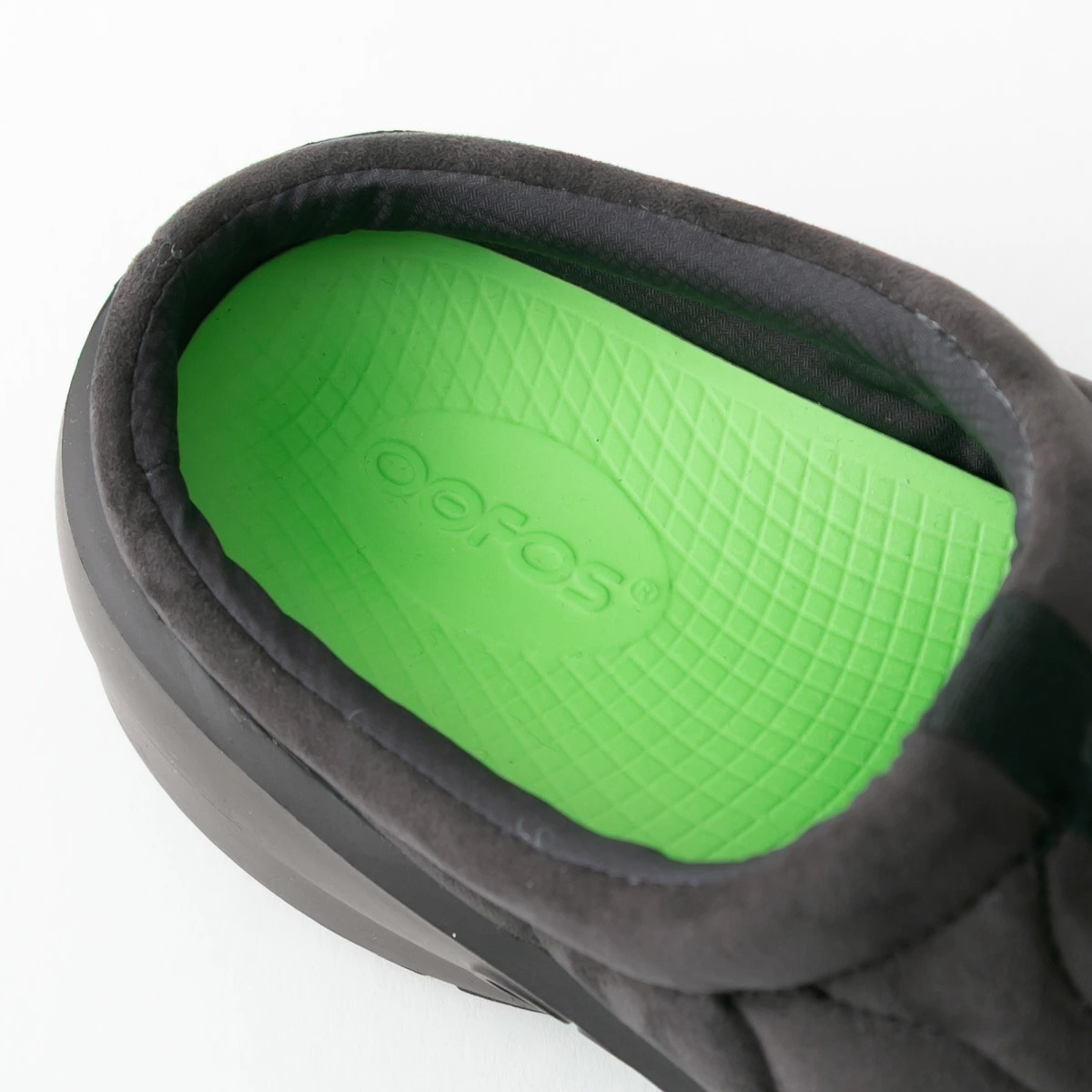 OOFOS ウーフォス Women's OOcoozie Platform Posh リカバリー バックレスミュール