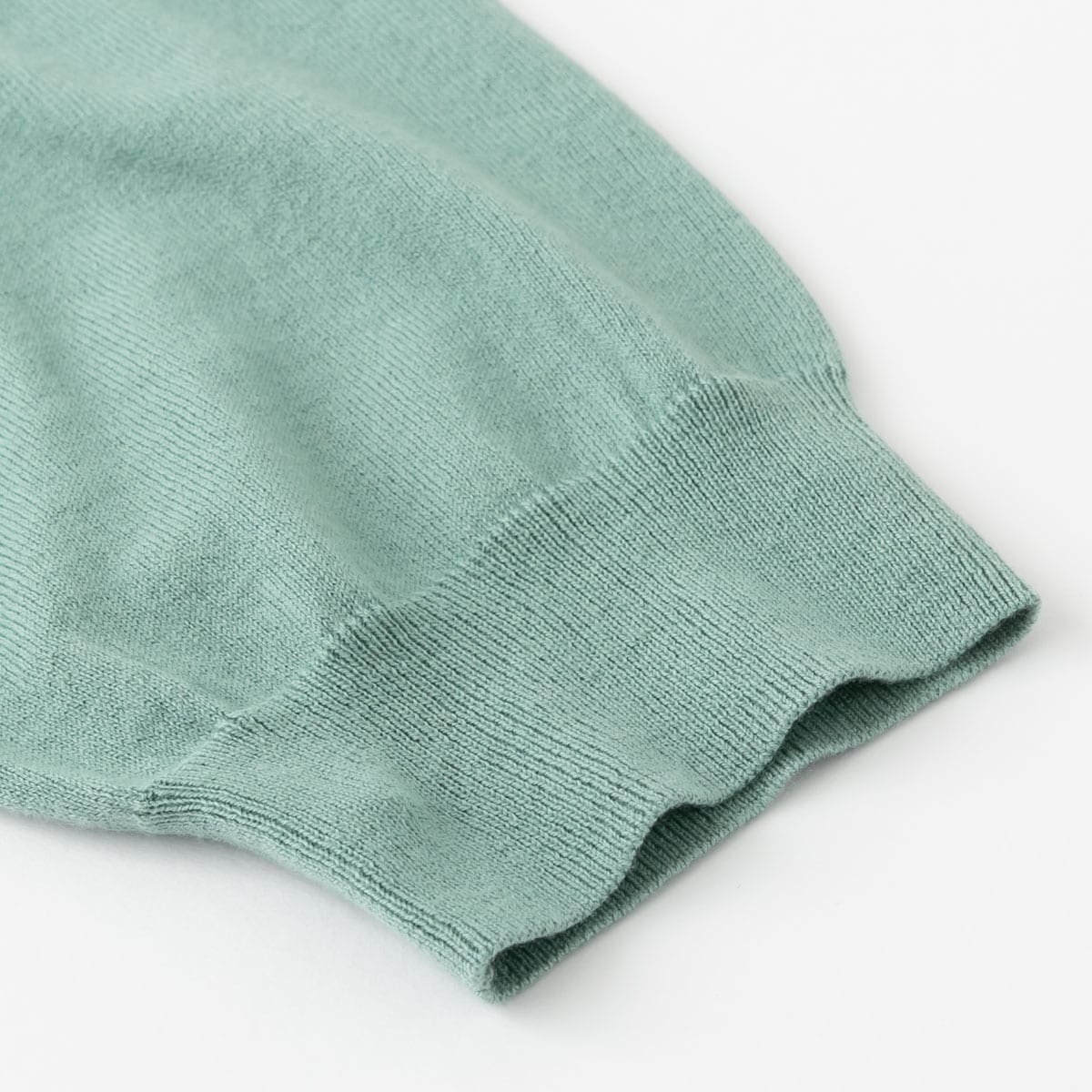 utilite ユティリテ コットンカシミヤ ドルマン 裾ラウンド カーディガン UT407SSK22