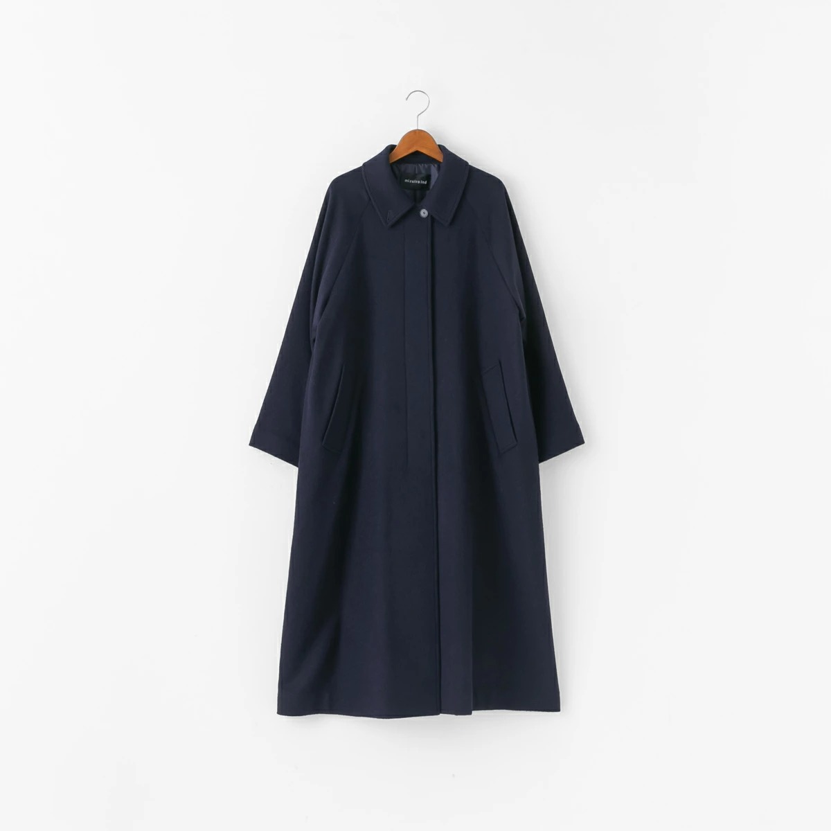 美品 HERNO カシゴラ混 バルマカーンコート オフホワイト 裏地シルク XL 美品 HERNO カシゴラ混 バルマカーンコート オフホワイト 裏地シルク