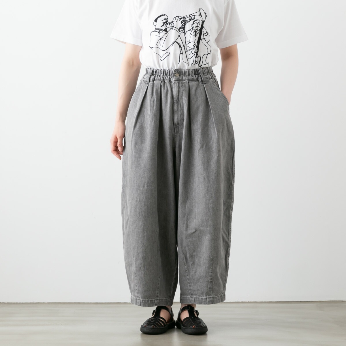 美品！HARVESTY ハーベスティ サーカスパンツ ブラック 0 HARVESTY ハーベスティ BLACK DENIM CIRCUS PANTS ブラックデニム