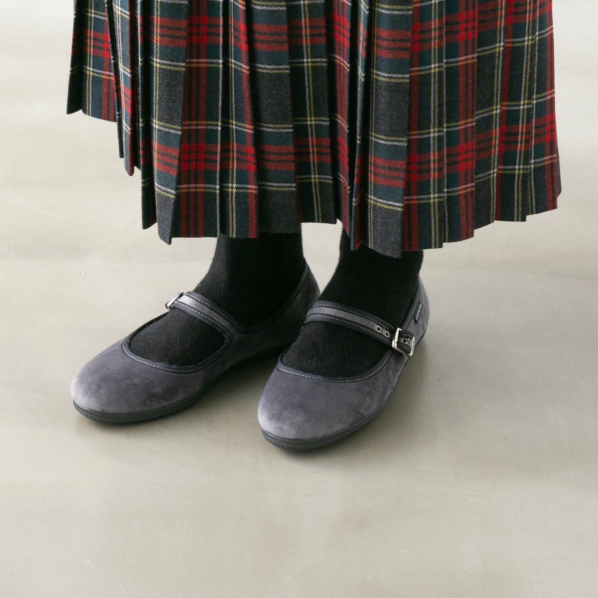 Victoria ビクトリア ベロア ストラップ フラットシューズ VC002 3色