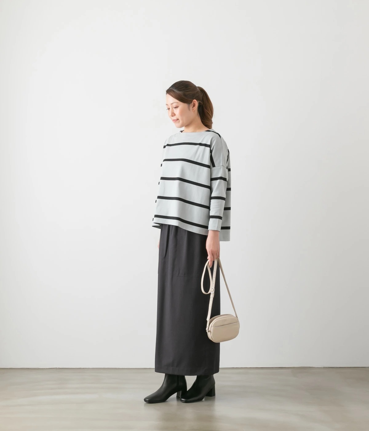 nicholson ＆ nicholson ニコルソン アンド ニコルソン ストレッチウール スカート DONA-TRO 3色