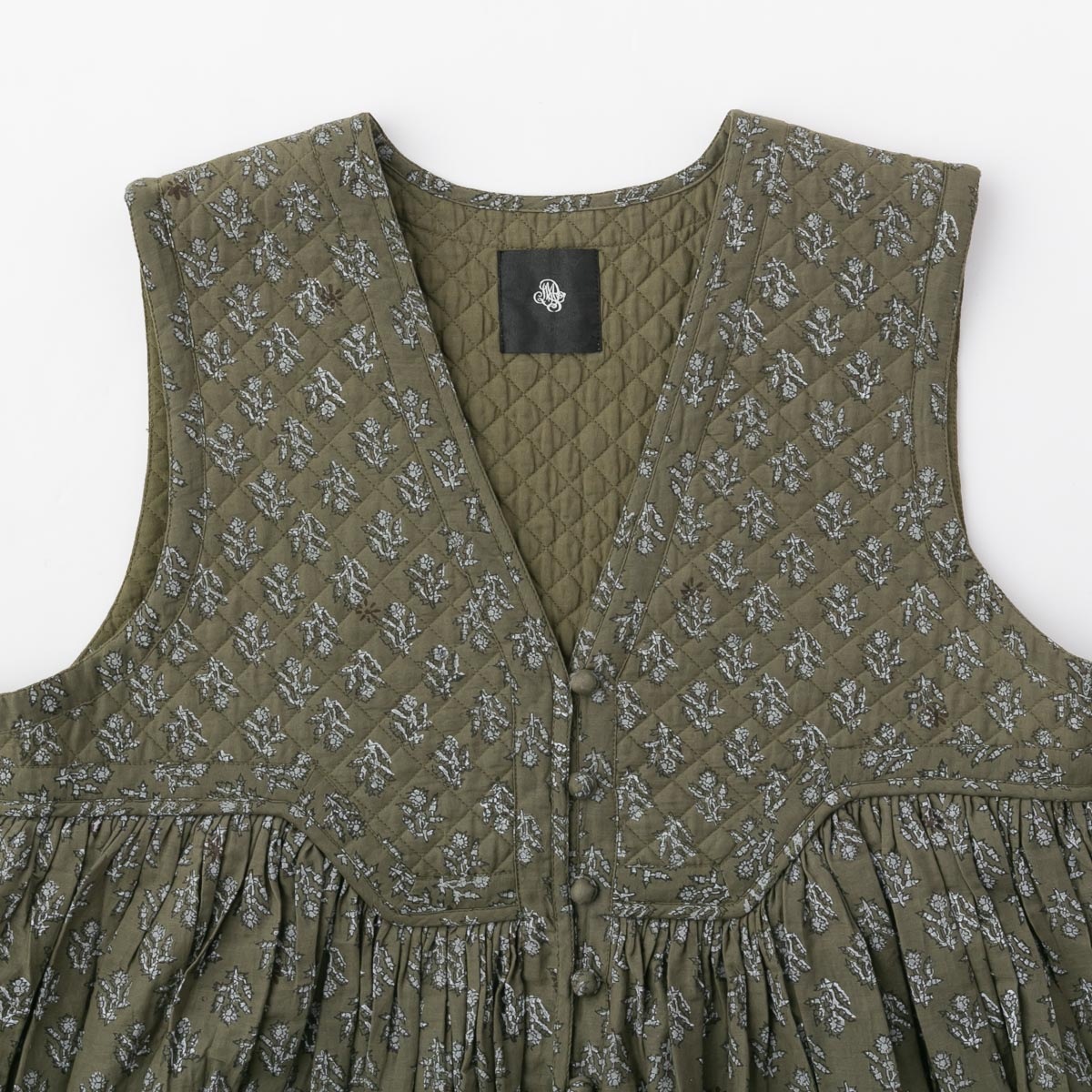 maison de soil メゾンドソイル RAJASTHAN TUCK GATHERED V-NECK SHIRT 80s コットン ボイル フラワー ブロック プリント ギャザー ノースリーブ シャツ 2色 NMDS25552