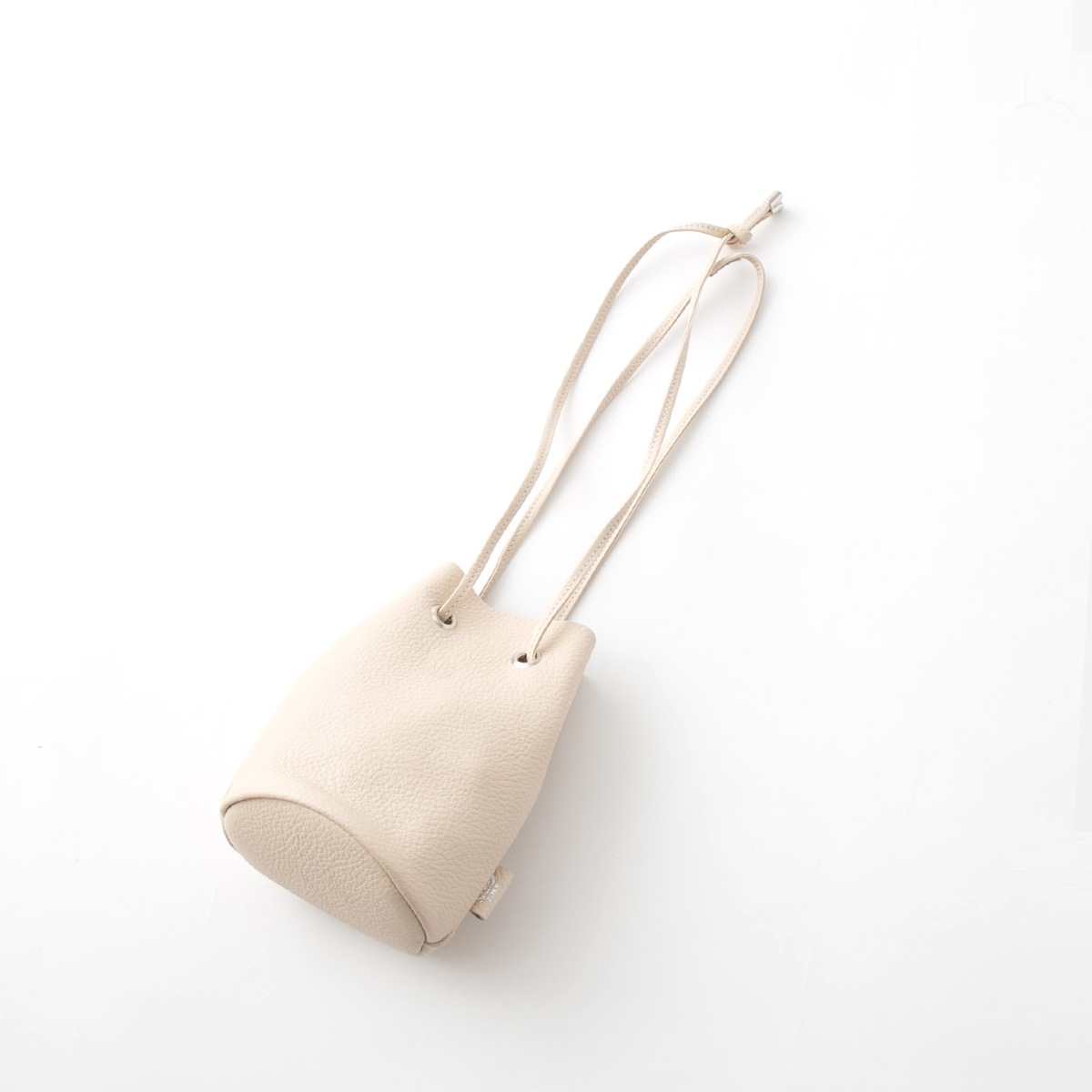 Tube Colored Basket × Fake Leather WHITE1 | バッグ | CLOUDY
