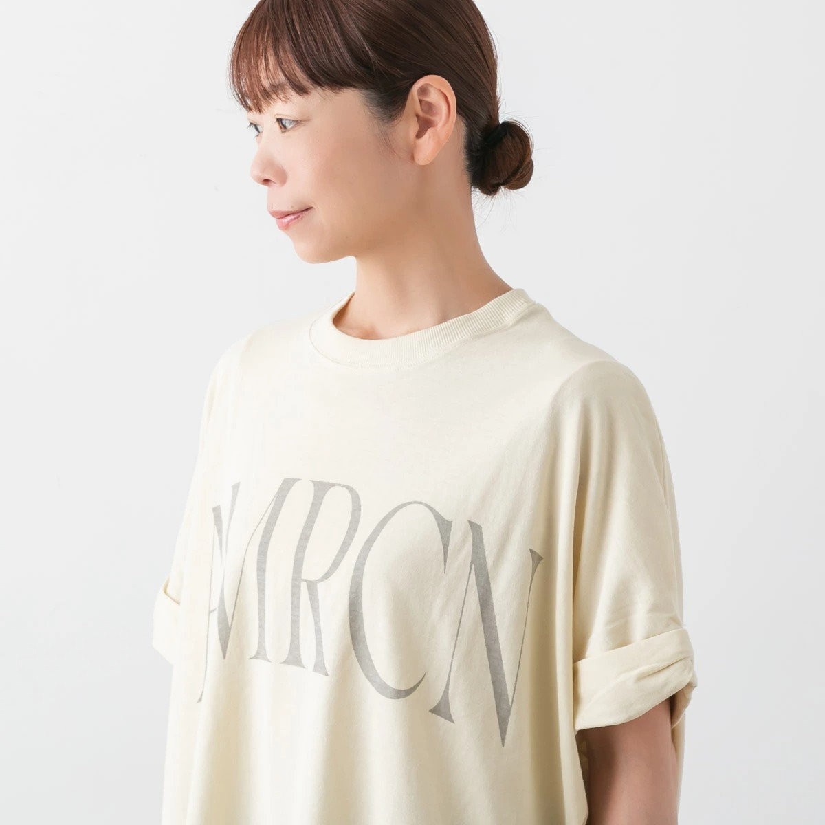 Americana アメリカーナ クロップド ワイド ロールアップ ロゴ Tシャツ