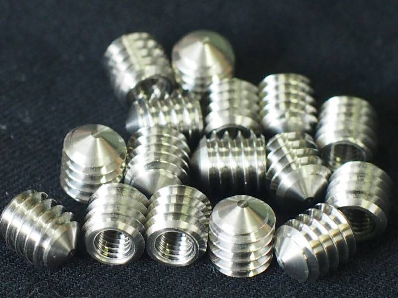 スノーフレークスキー　M5 ステンレスインサートビス １個 スキー用【メール便対応】日本製 長野県産