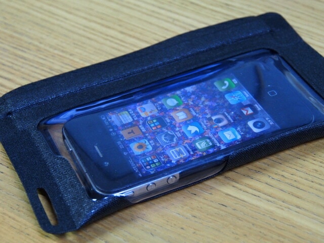 完全防水ケース【iPhone5,4,4S,3GS】【iSERIESCASES】IPX7シールラインアイシリーズiPhone（イヤホンジャック無し）★【メール便対応】