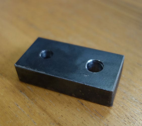 スノーフレークスキー　ステンレスインサートビス用　タップ 鉛直ガイド（厚さ12mm鉄製)【メール便対応】ドリルガイド