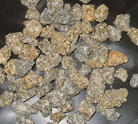 麦飯石 GEX 麦飯石の砂利 2.5kg | チャーム