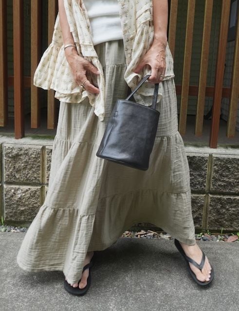 ＜select＞double gaze teard skirt