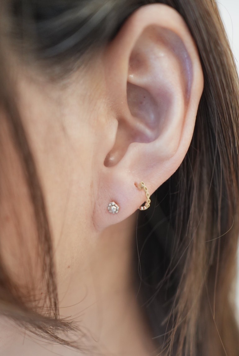 ＜Indian Jewelry＞silver flowers petit pierce