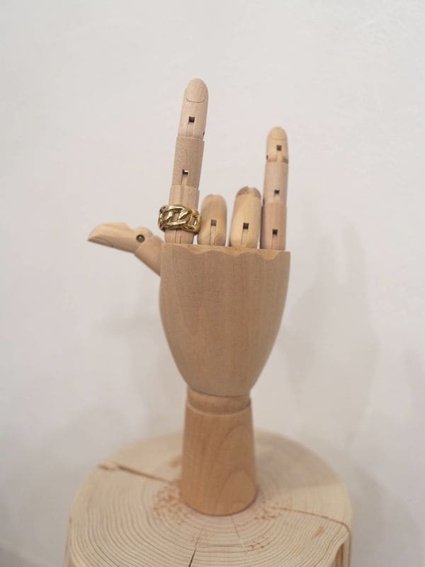 〈select〉WideChainMotifBrassRing