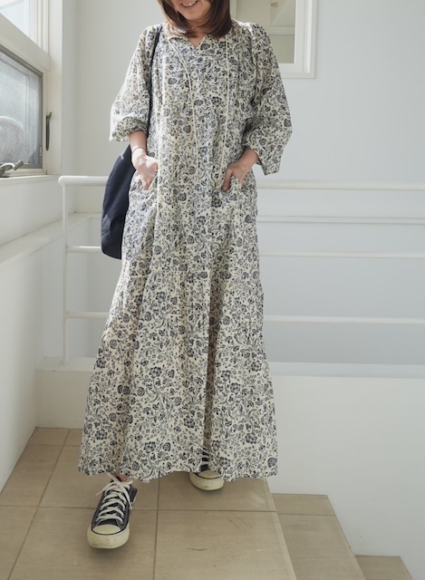 ＜select＞flower print dress