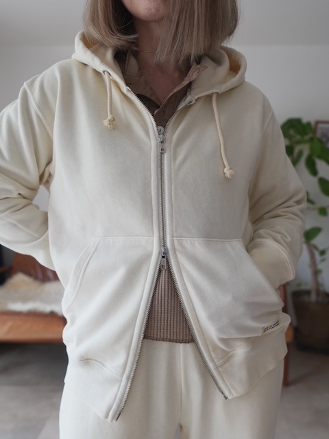 ＜select＞botanical dye double zip hoodie