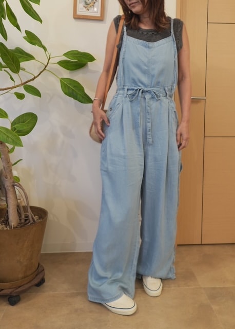 ＜select＞lyocell denim salopette