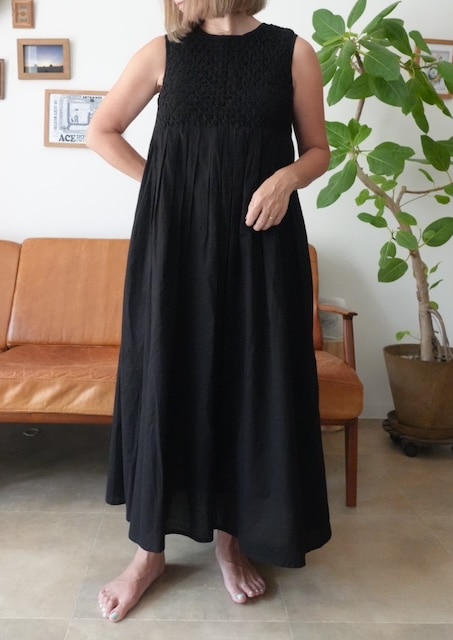 ＜select＞hand smocking dress